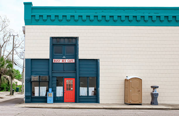 Best Porta potty rental near me  in St Clair, MO