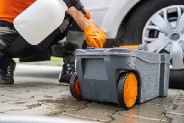 Best Luxury portable toilet rental  in St Clair, MO